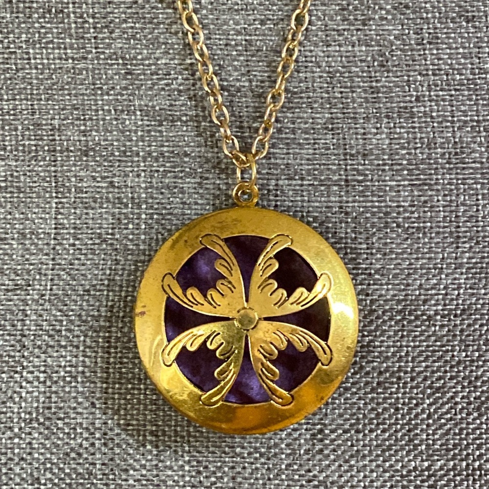 Aroma Locket Pendant Necklace